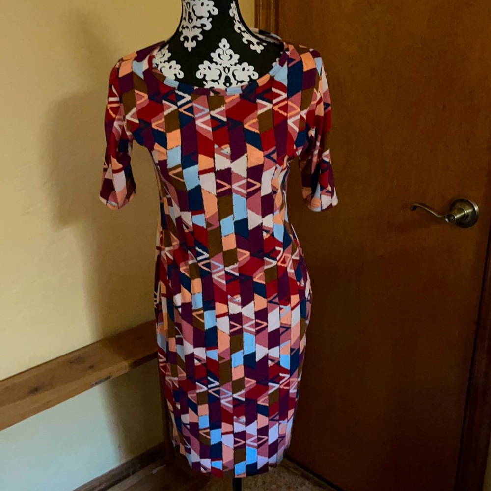 Like-new LuLaRoe colorful small midi-length dress